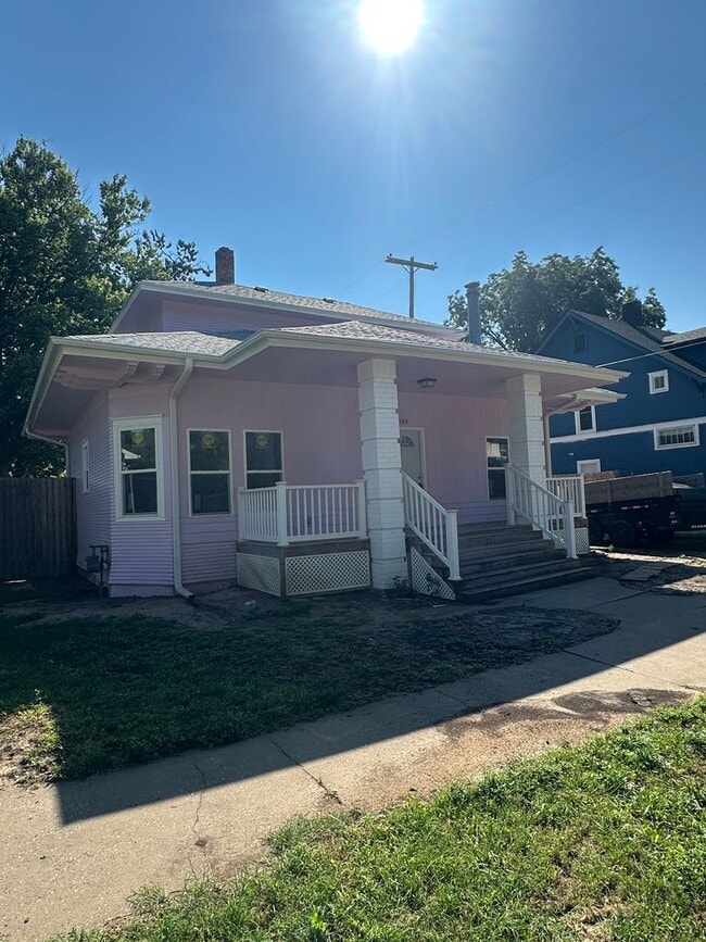 Photo - 150 N Eleventh St