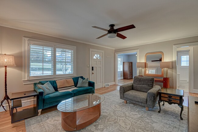 Photo - Washington Park 3BR 2Bth Home - available now for both short or long term lease