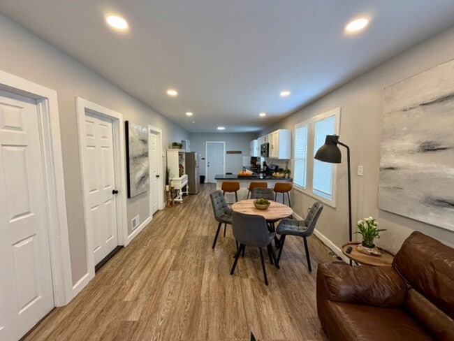 Photo - Fully Furnished And Updated 4 bedroom 2 ba...