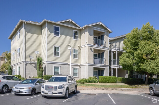 Photo - White Rock Village Apartments