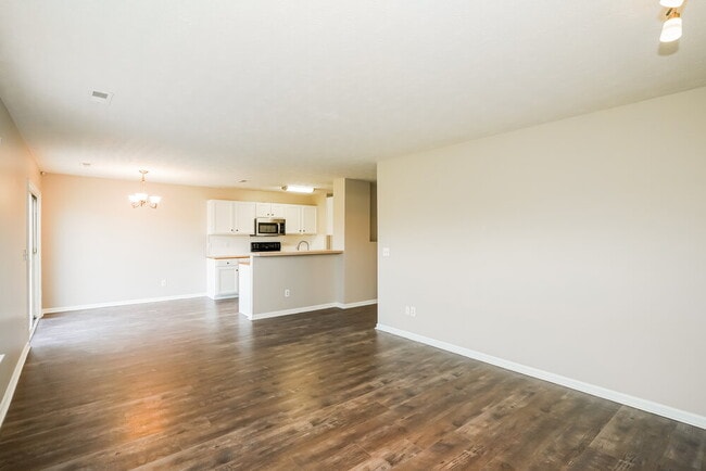 Photo - 305 Stewart Springs Dr