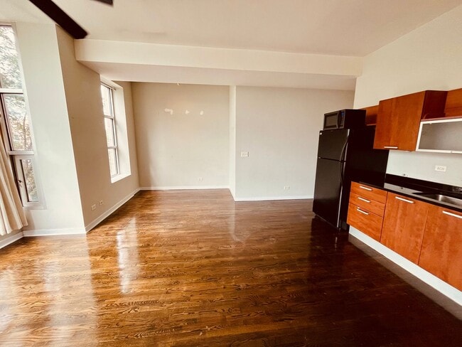 Photo - 2824 W Armitage Ave Unit 2F