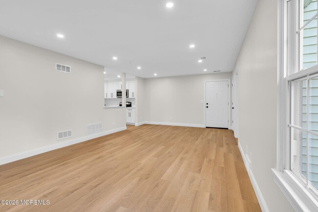 Photo - 18-7 Augusta Ct