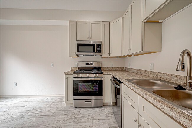 Photo - 5530 Hirondel St Unidad A