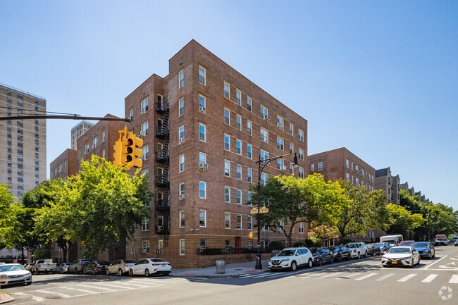 Photo - 800 Grand Concourse