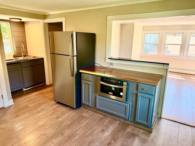Photo - 32 Rockland St