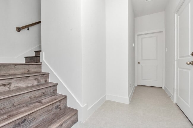 Photo - 2007 Bauer Dr