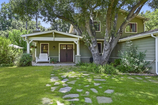 Photo - 1430 Bonnell Dr