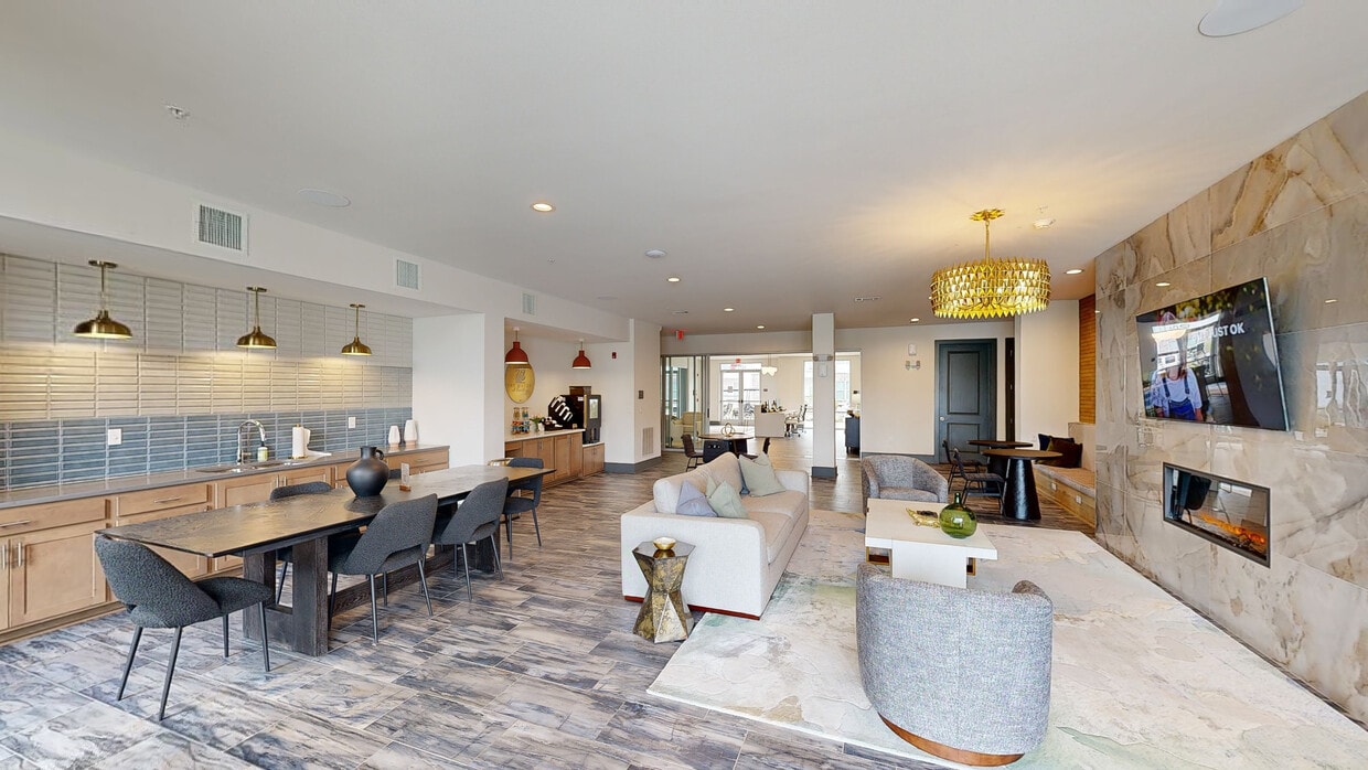 Photo - The Oaks at Riverbend Apartments