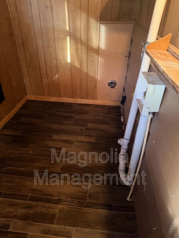 Photo - 2036 Raleigh Rd