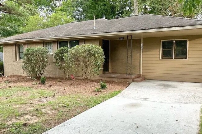 Photo - "Charming 2-Bedroom Oasis with Gleaming Hardwood Floors and 2 Full Baths in Decatur!"