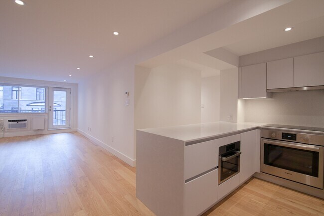 Photo - 3421 Rue Drummond Unité 35