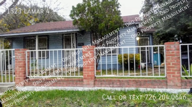 Building Photo - 1323 Lamar St