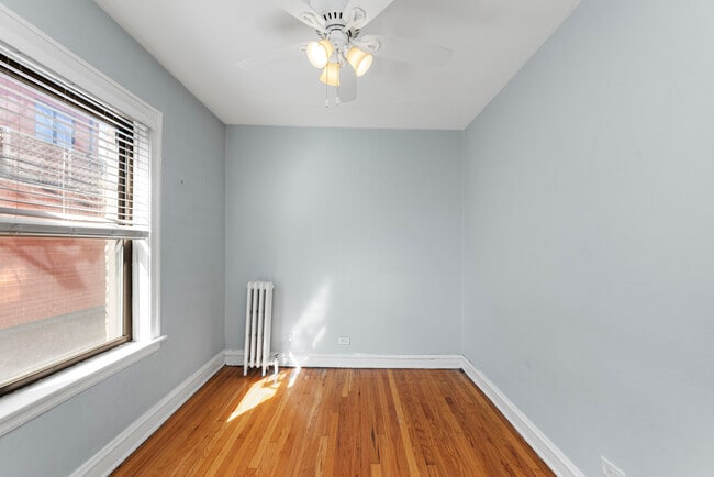 Photo - 2344 W School St