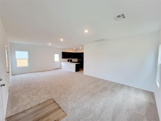 Photo - 1111 Cattail Ln