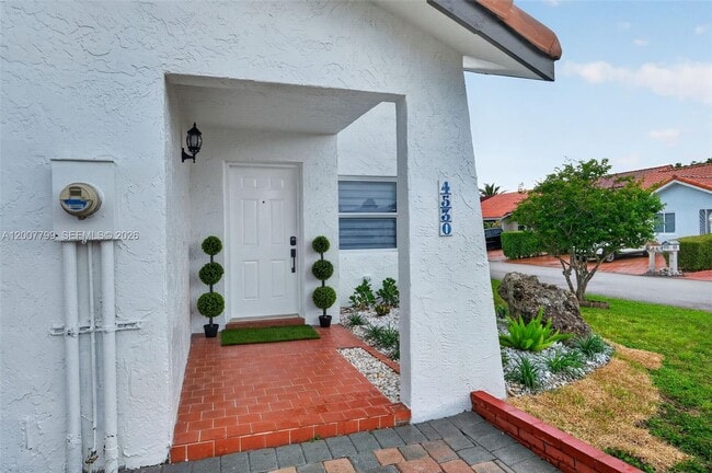 Photo - 4530 SW 143rd Pl