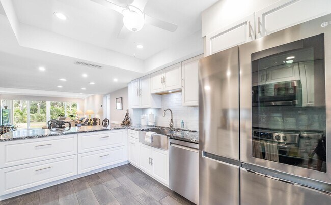 Photo - 1814 Presidential Way Unidad 103