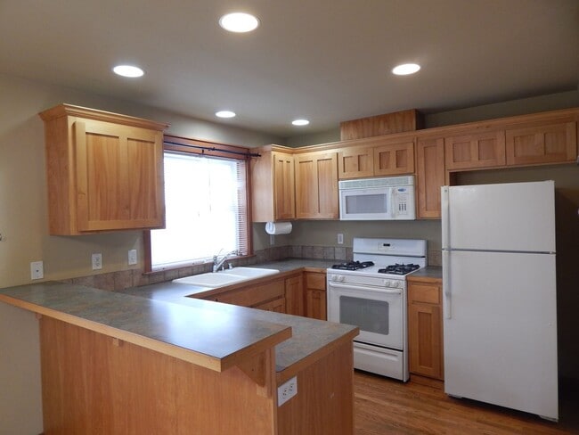 Photo - Spacious 3 Bed / 3 Bath Home with 1-Car Garage