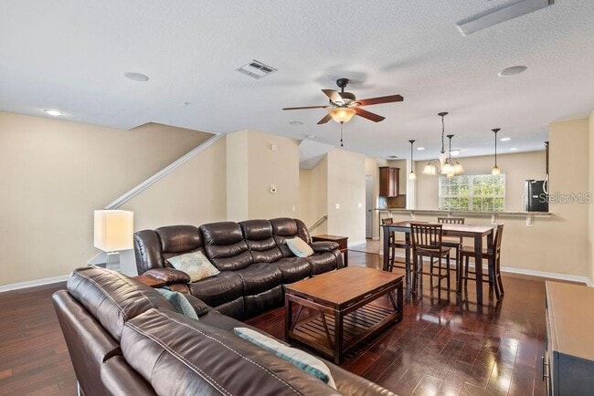 Photo - 299 McLeod's Way