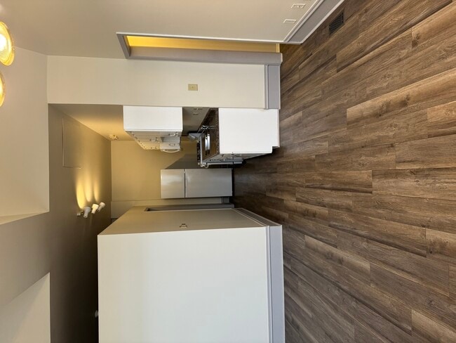 Photo - 204 E Washington St