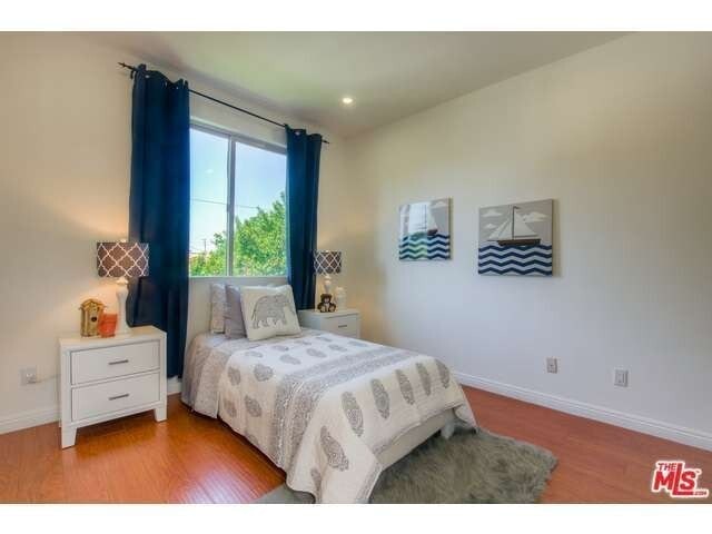 Building Photo - Beautifully Updated Condo in NoHO Unit 107