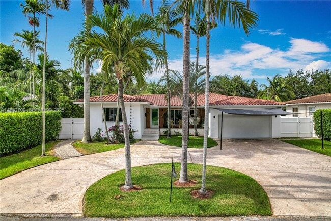 Photo - 10825 Peachtree Dr