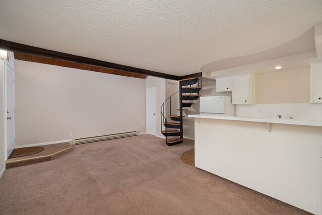 Photo - Beautiful Rustic-Style 1-bedroom Apartment...