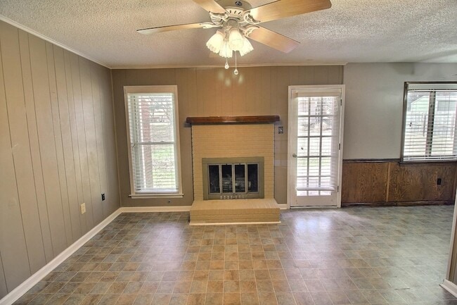 Photo - 1153 Verlington Dr