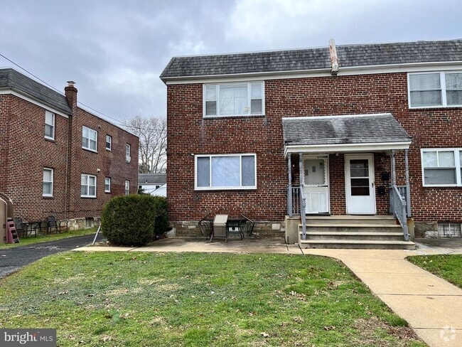 Building Photo - 1914 Solly Ave Rental