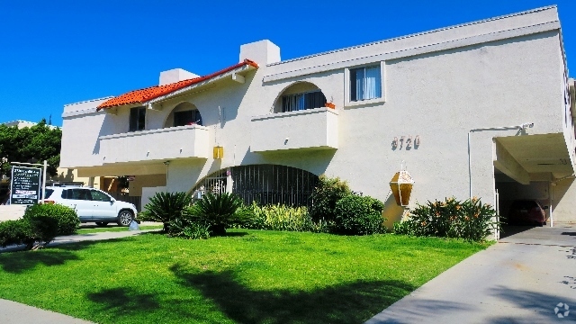 Building Photo - Lido Apartments - 3720 Cardiff Avenue