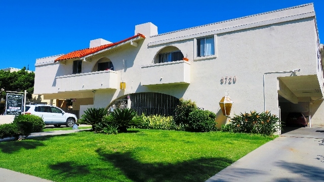 Building Photo - Lido Apartments - 3720 Cardiff Avenue