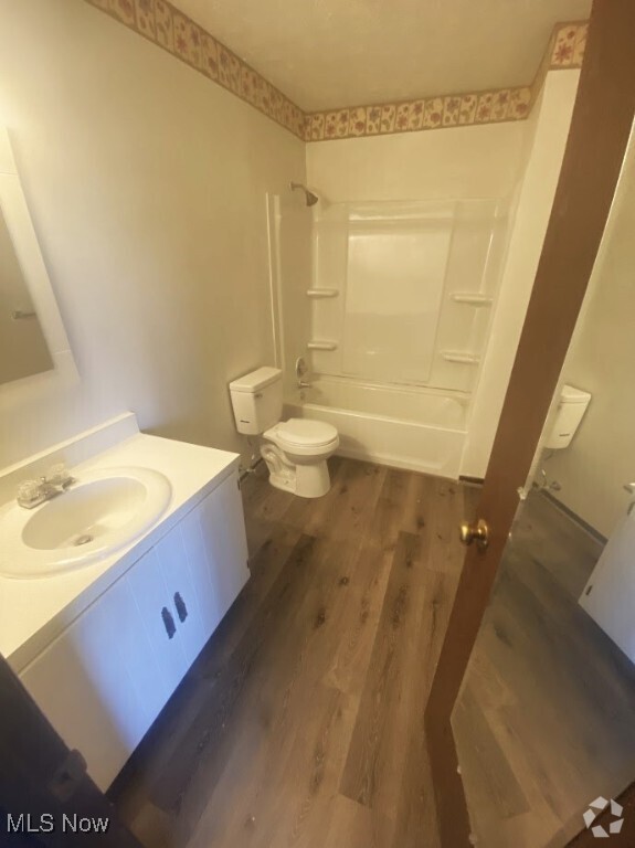 Building Photo - 623 Lovers Ln Unit C8 Rental