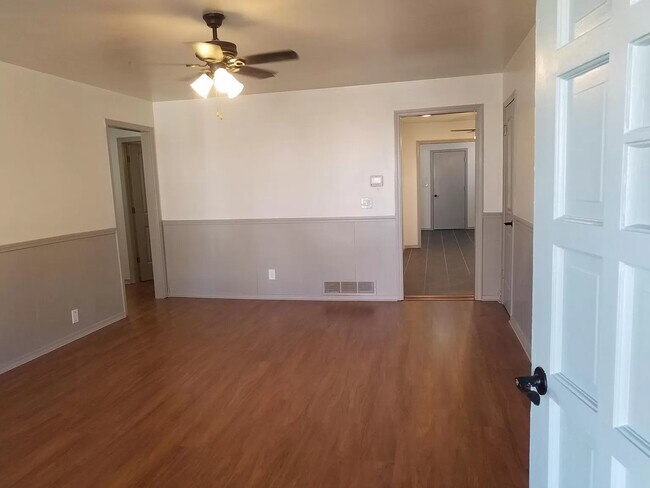 Photo - 3724 NW 52nd St