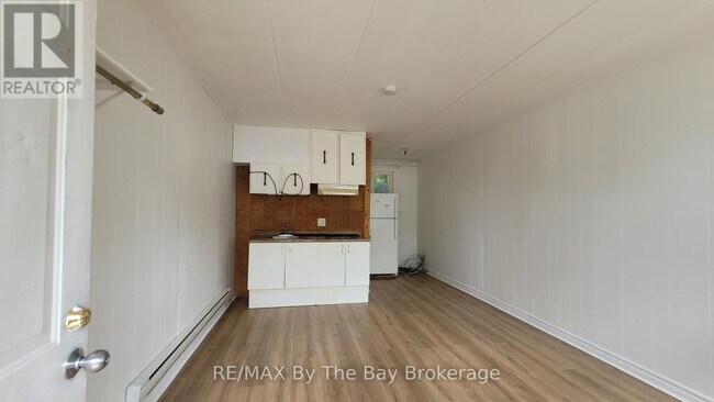 Photo - 280 River Rd E Unit A05