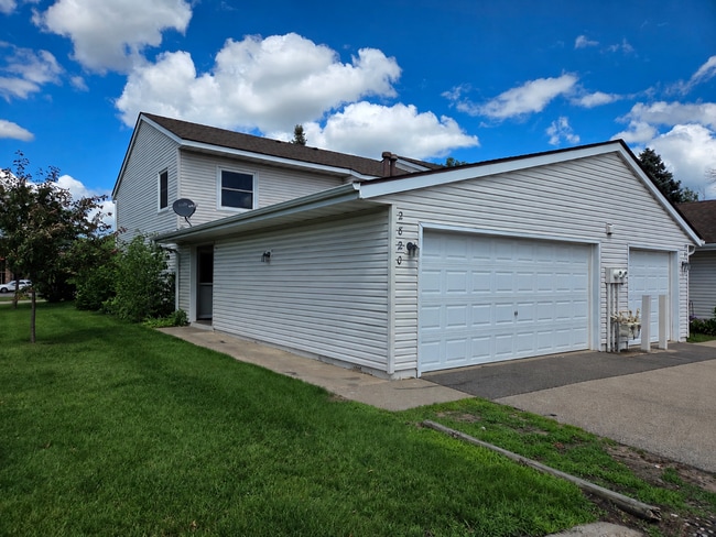 Building Photo - 2820 67th Ln N