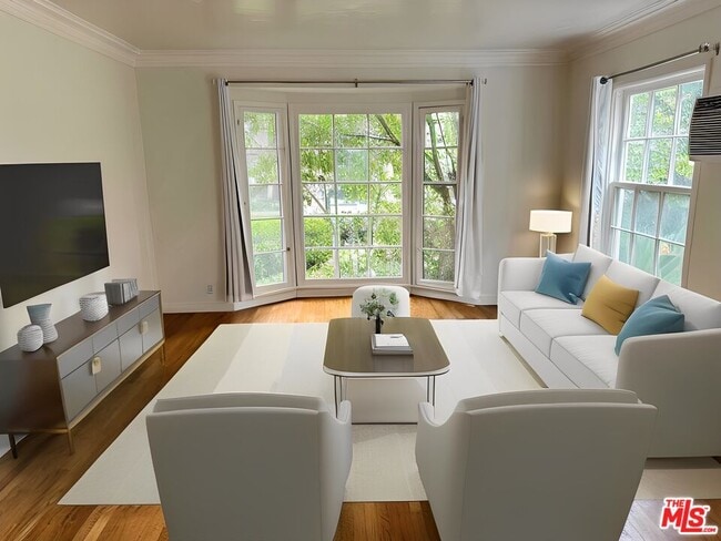 Building Photo - 325 N Palm Dr Unit A Rental