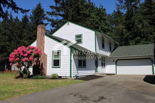 Building Photo - 3 Bedroom, 2 Bathroom Home with Garden Space in Gig Harbor