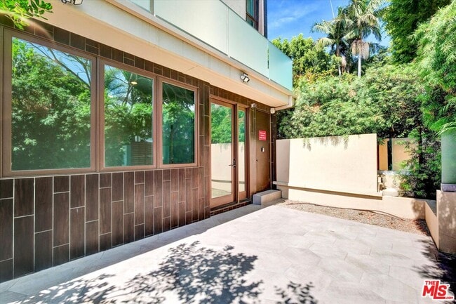 Photo - 1249 N Formosa Ave