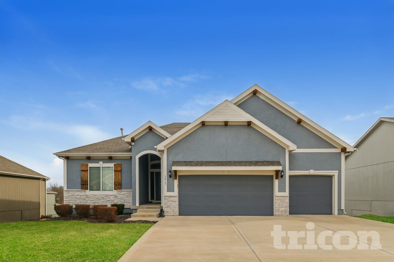 Photo - 1017 NE Copperwood Dr