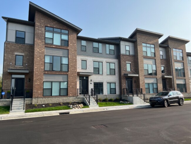 Photo - 677 Golborne St