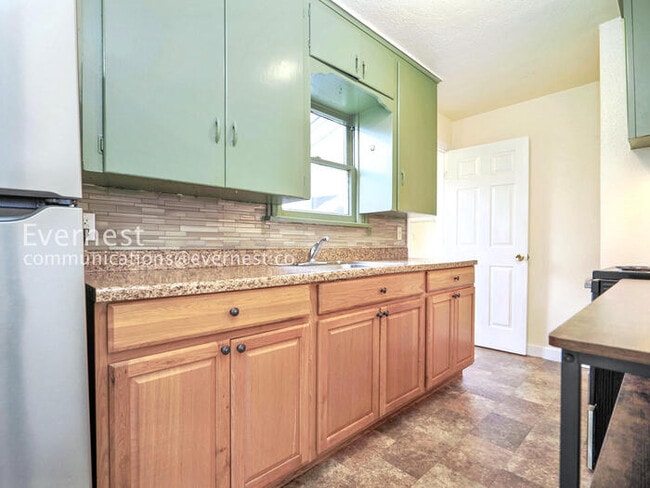 Building Photo - 509 3rd St SW