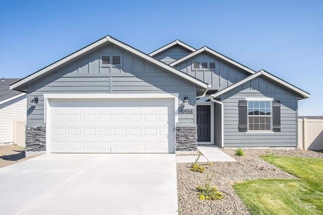 Building Photo - Beautiful Home with Bonus Room!