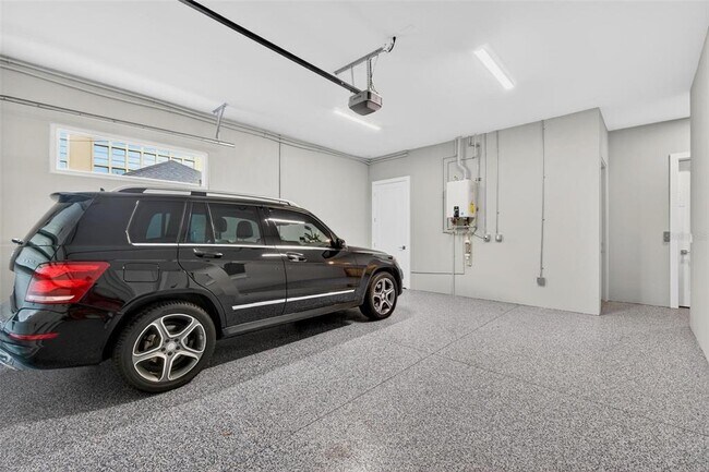Photo - 374 6th St S