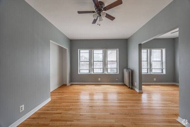 Building Photo - 1319 W Estes Ave Unit 17 Rental