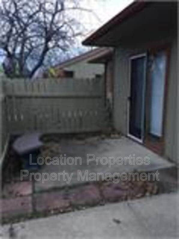 2807 Ridge Ct
