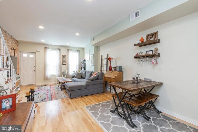 Photo - 1808 S Chadwick St