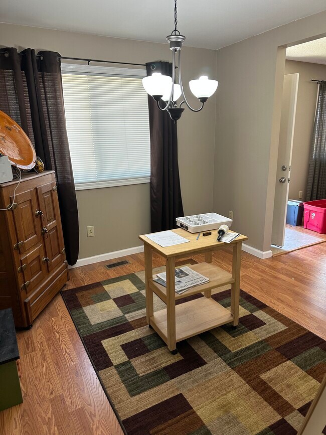 27 Crows Nest Ln Condo Unit 1i Condo for Rent in Danbury, CT