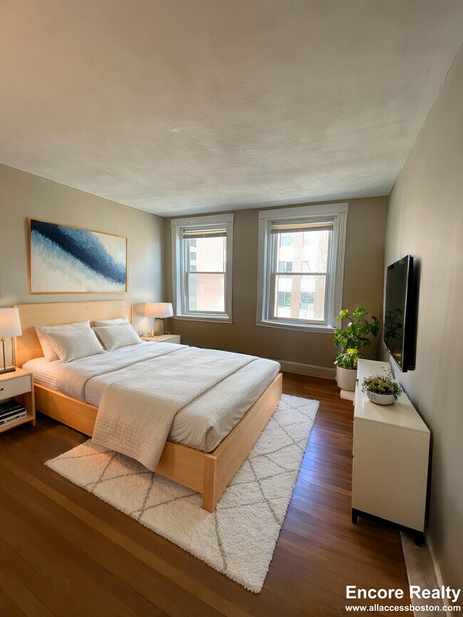 31 Stearns Rd Unit 3A