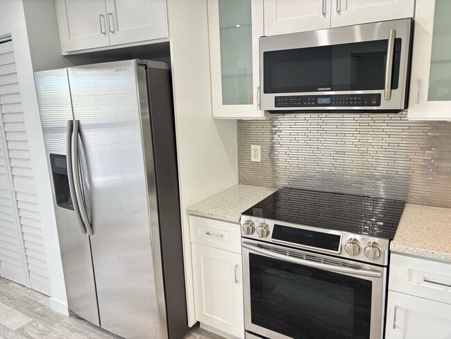 Photo - 1629 Riverview Rd Unit 120