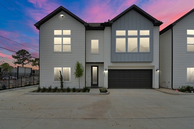 Photo - 2903 Sherwood Grn Ln